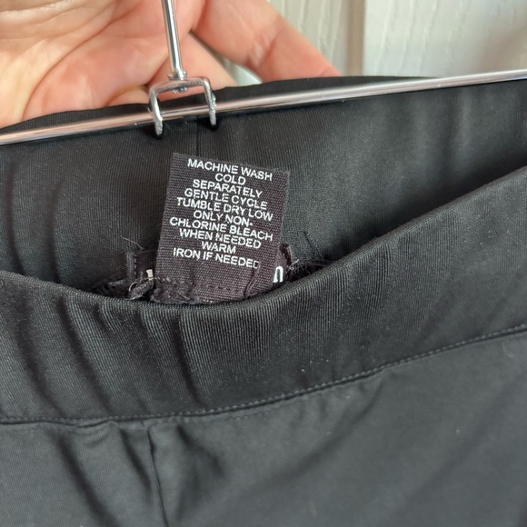 J. Peterman Women's Leggings Small Black Minimalist Stretch Travel Quiet Luxury - Picture 4 of 4